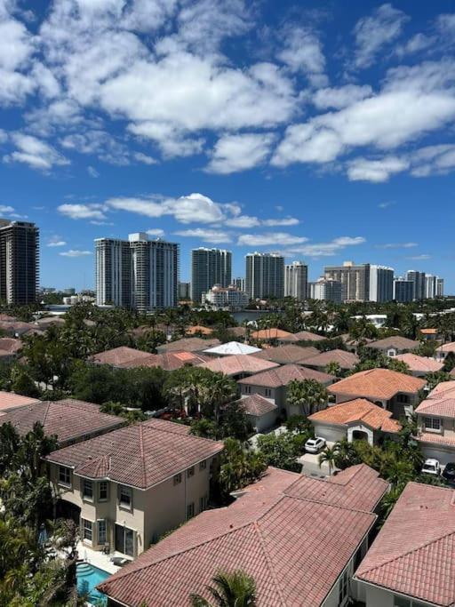 Sunny Isles Beach Spacious Apartment Exteriör bild